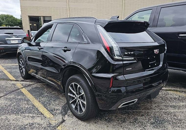 2024 Cadillac XT4 Sport photo 3