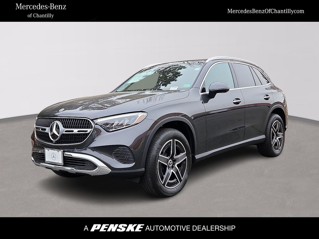 2026 Mercedes-Benz GLC Base's photo