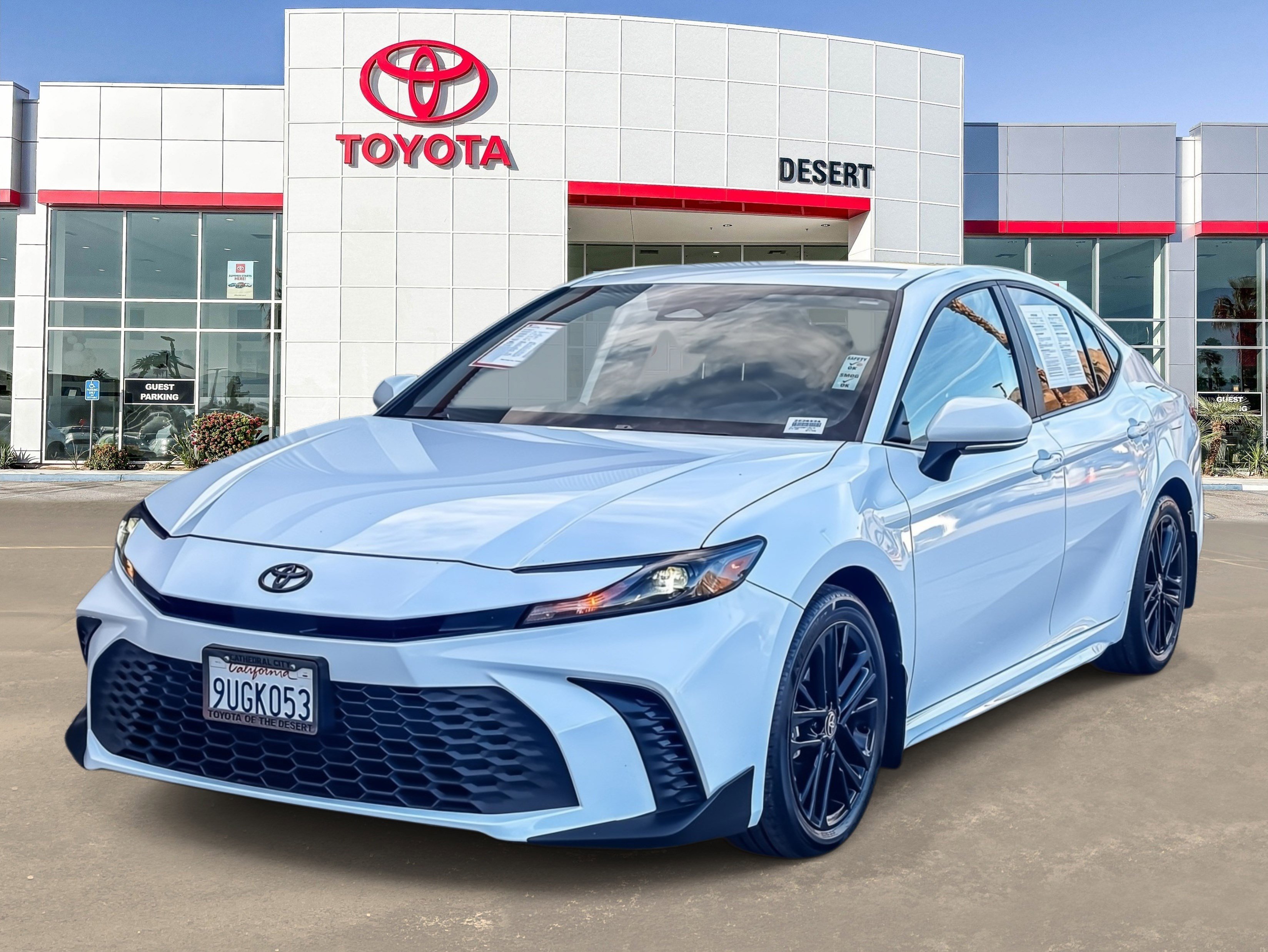 2025 Toyota Camry SE photo 3