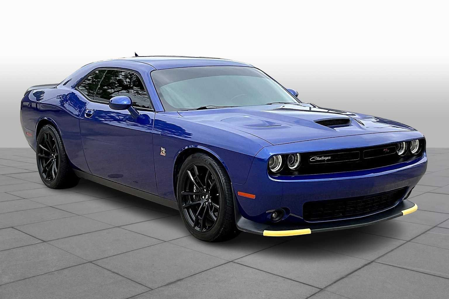 2021 Dodge Challenger R/T Scat Pack photo 2