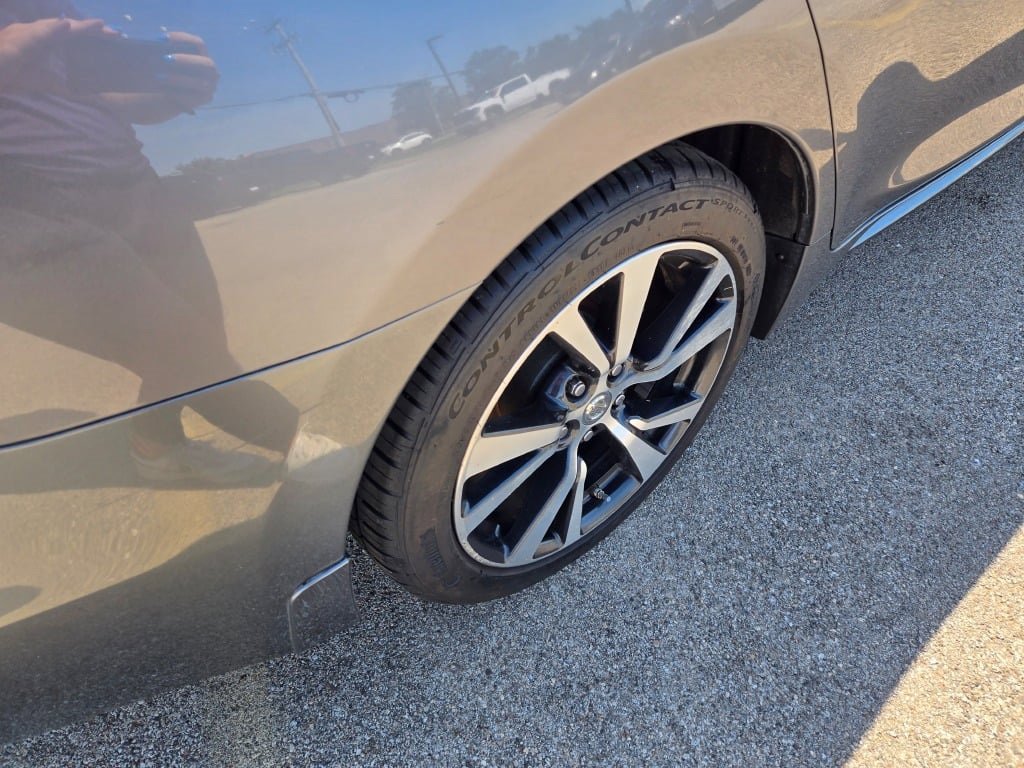 2017 Nissan Maxima SL photo 11