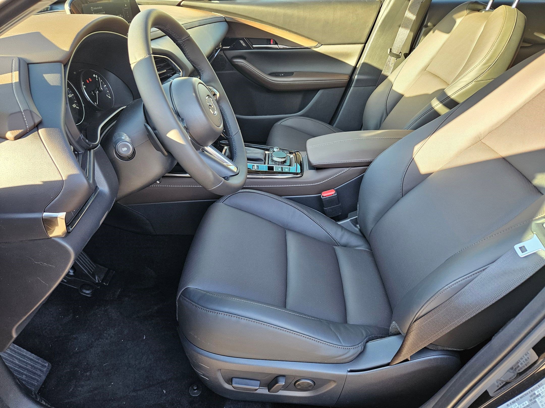 2025 Mazda CX-30 2.5 S Premium photo 16