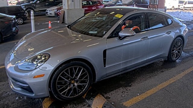 2018 Porsche Panamera 4S