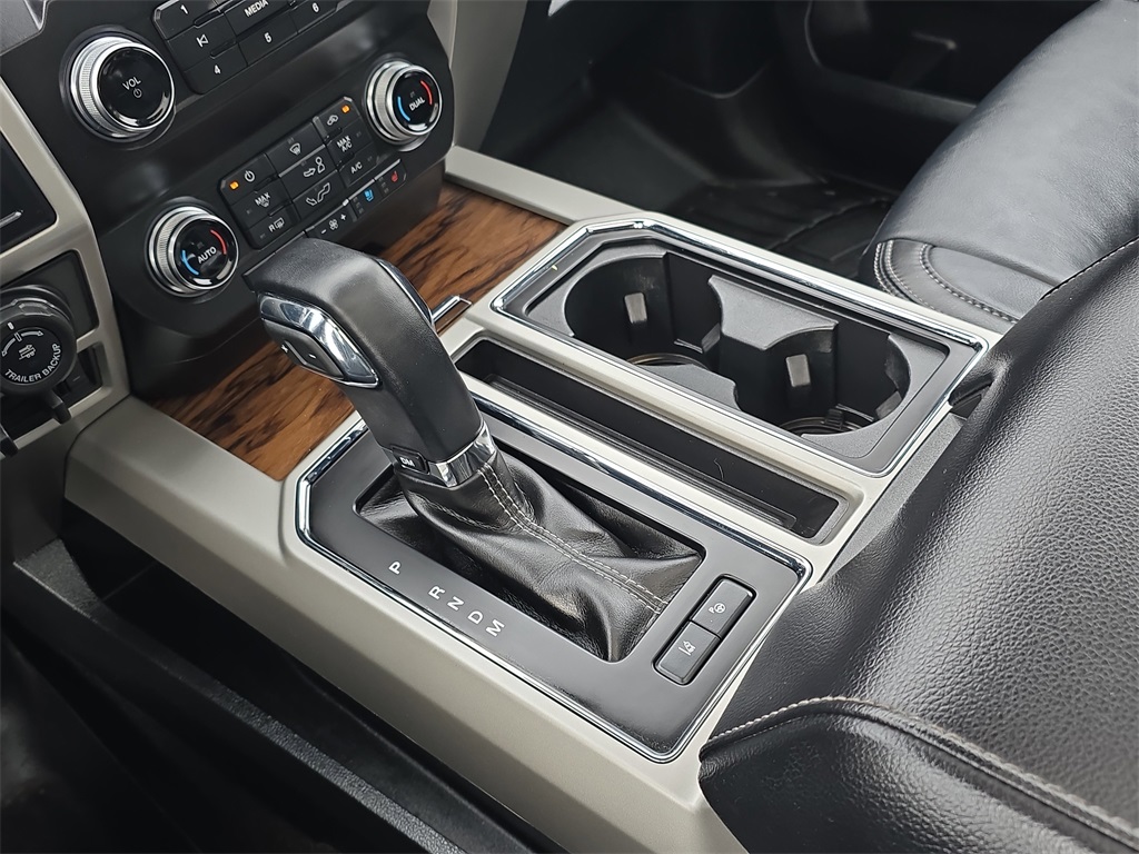 2020 Ford F-150 Lariat photo 24