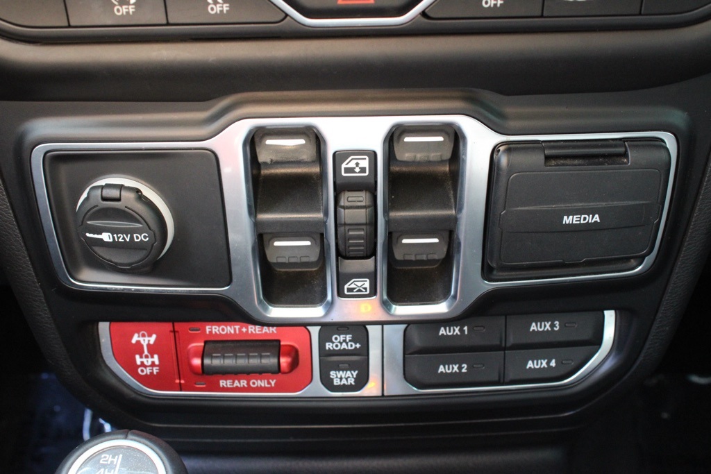 2020 Jeep Gladiator Rubicon photo 27
