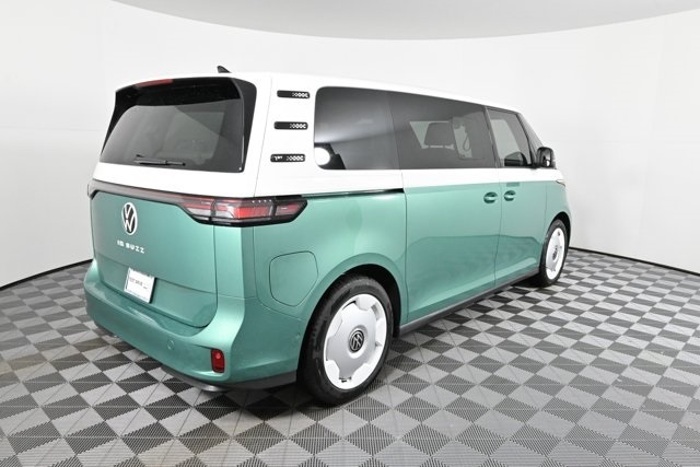 2025 Volkswagen ID. Buzz photo 3