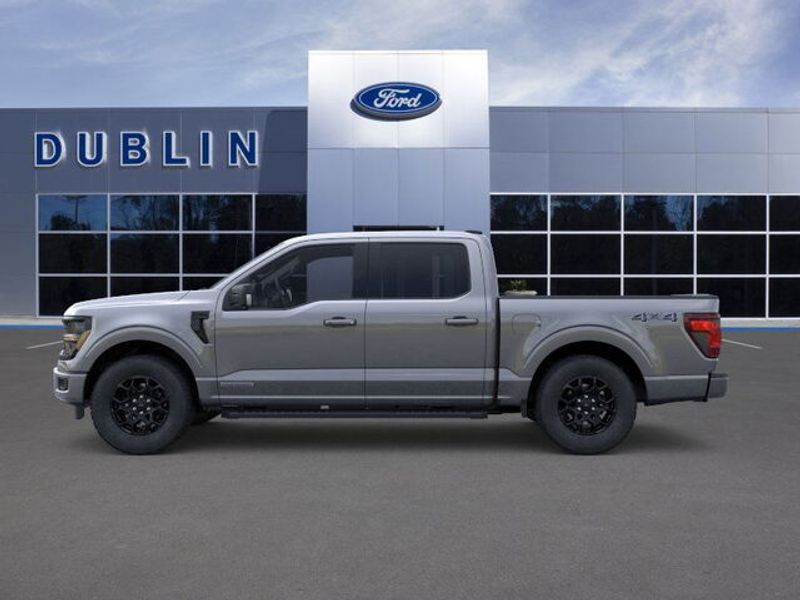 2025 Ford F-150 XLT photo 3