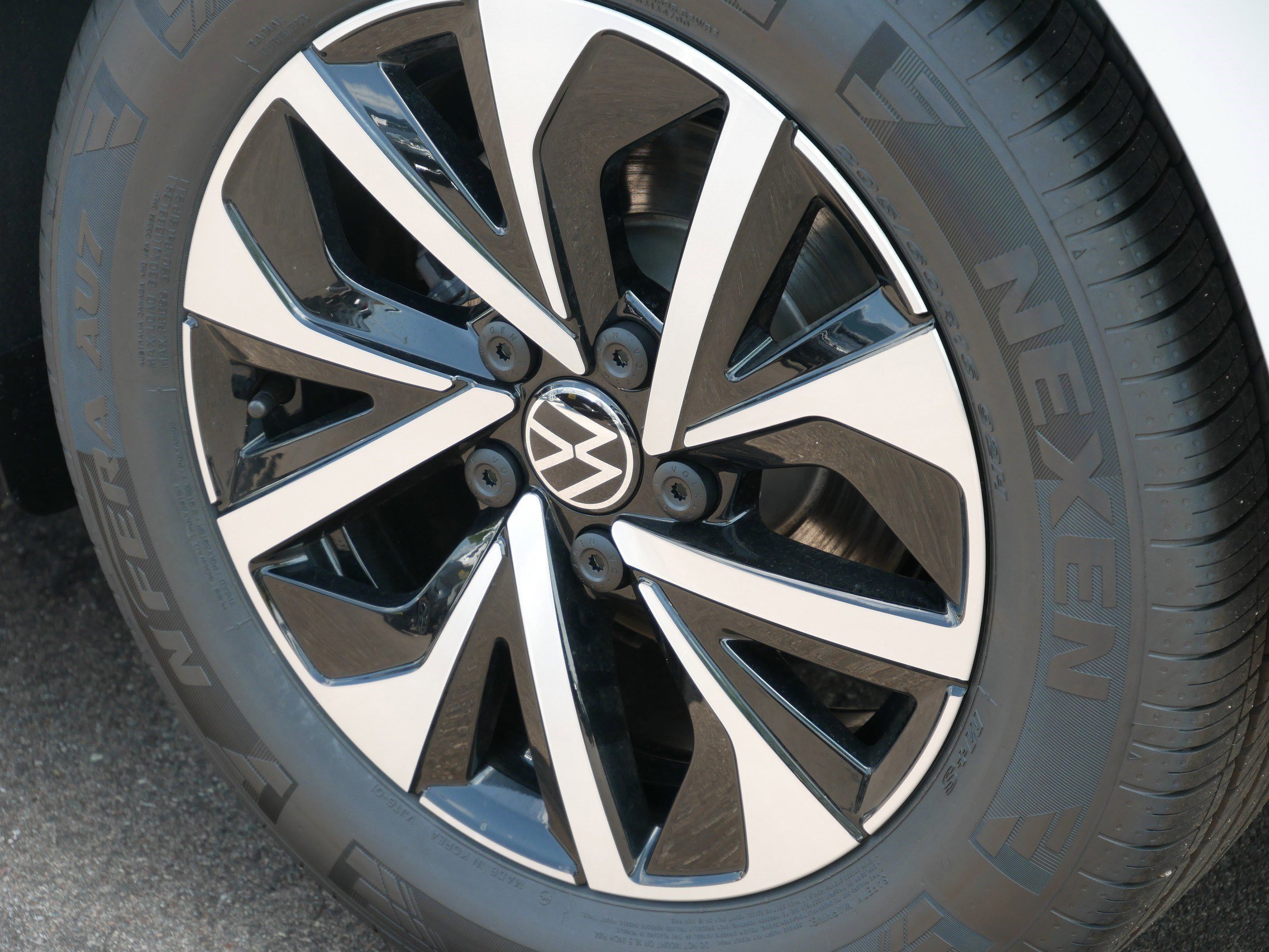 2025 Volkswagen Jetta S photo 2