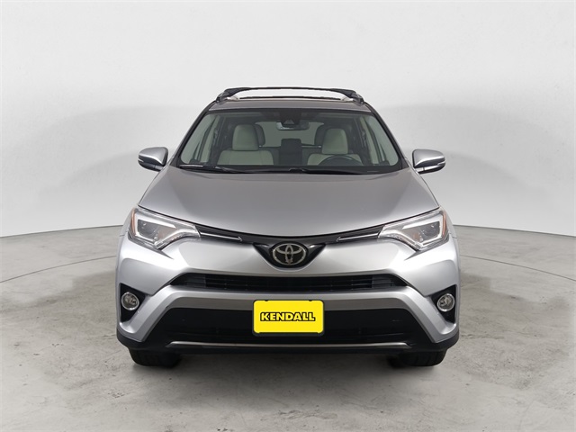 2018 Toyota RAV4 Limited photo 8