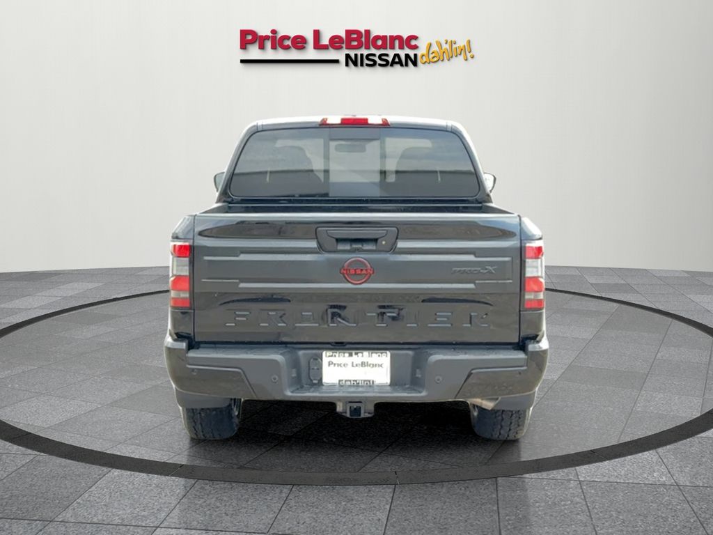 2026 Nissan Frontier Crew Cab PRO-X photo 4