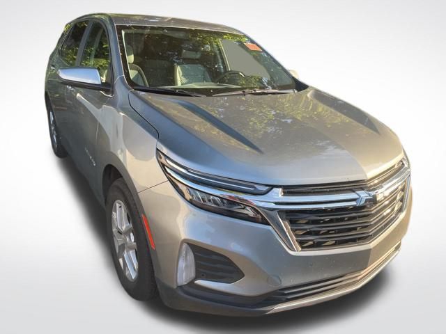 2023 Chevrolet Equinox LT photo 2