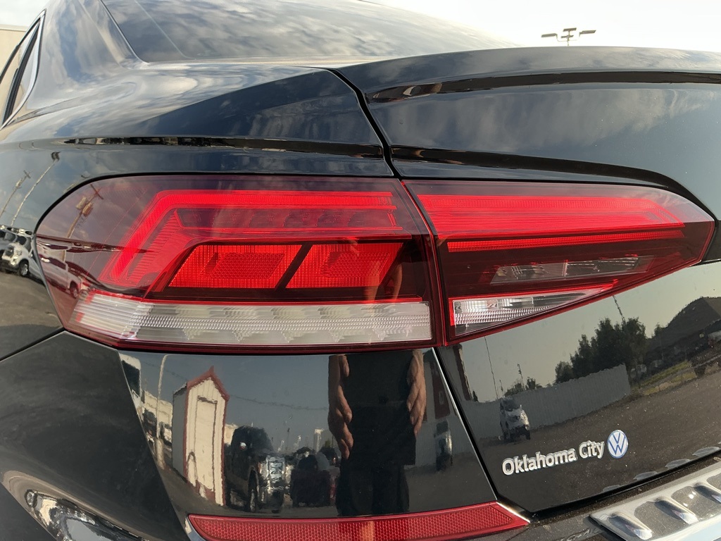 2021 Volkswagen Passat 2.0T SE photo 13
