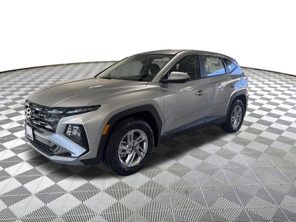 2026 Hyundai Tucson SE's photo