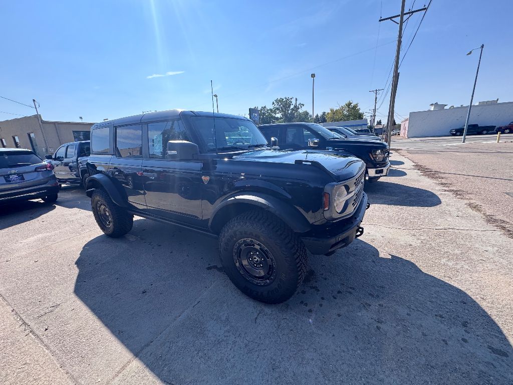 2024 Ford Bronco Badlands photo 4