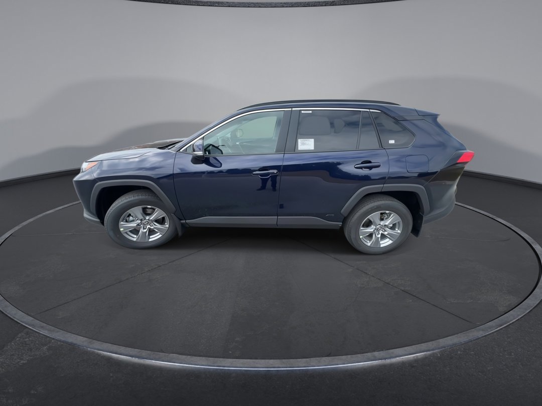 2025 Toyota RAV4 Hybrid XLE photo 5
