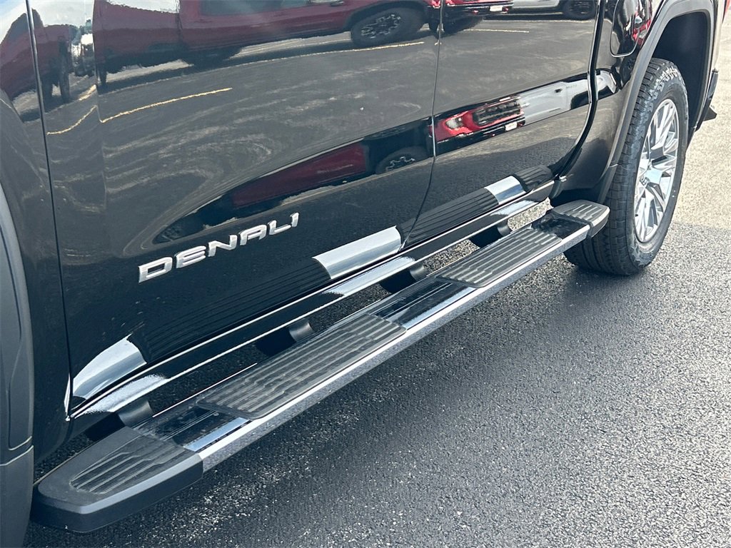 2026 Gmc Sierra Denali photo 13