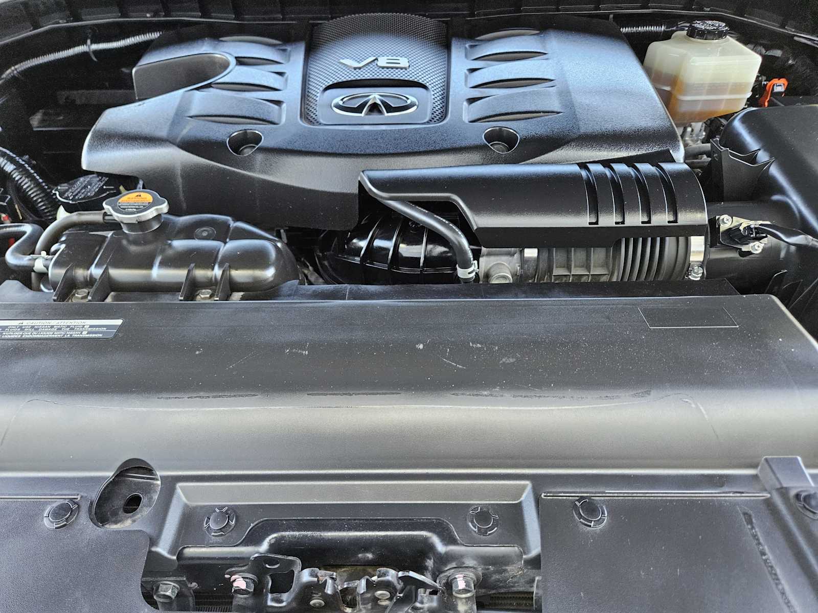2019 Infiniti QX80 Luxe photo 16