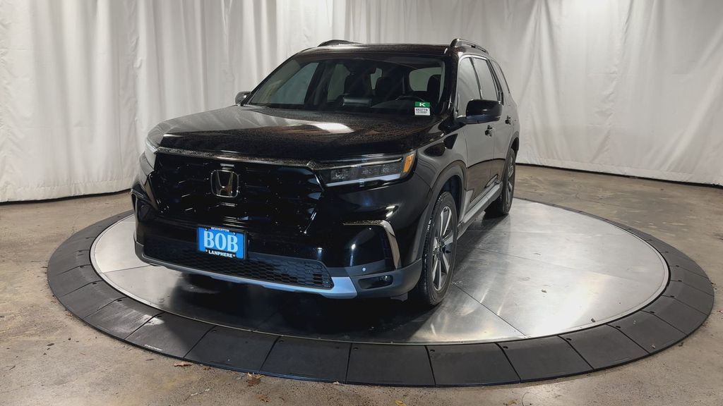 2023 Honda Pilot Touring photo 4