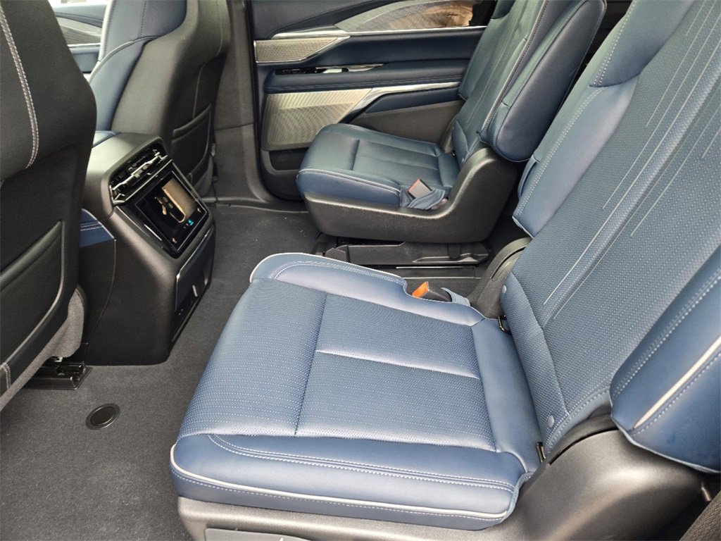 2025 Cadillac Escalade IQ Sport photo 23