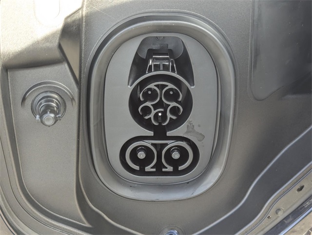2025 Volkswagen ID. Buzz Pro S photo 16