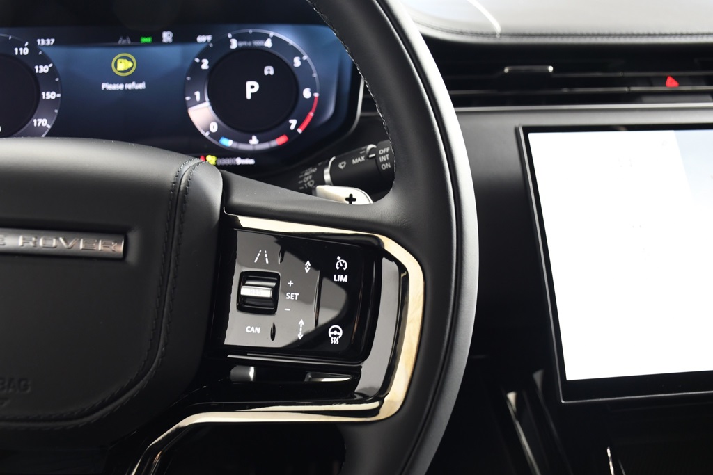 2025 Land Rover Range Rover Sport SE photo 28
