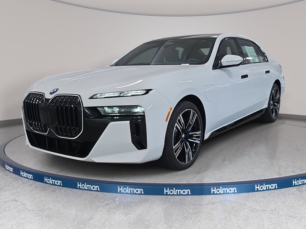 2026 BMW 7 Series 750e's photo