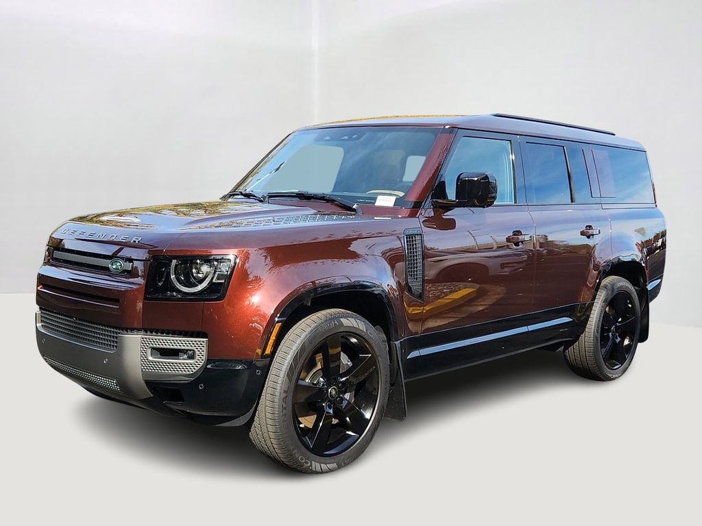 2025 Land Rover Defender X-Dynamic SE's photo