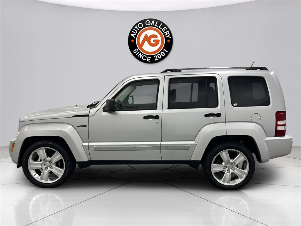 2012 Jeep Liberty Limited Jet photo 3