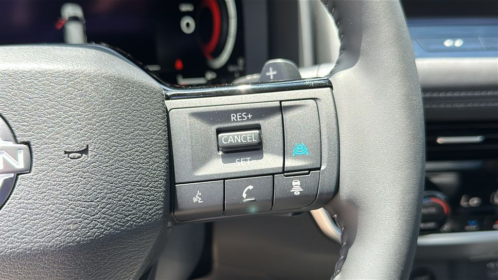 2025 Nissan Rogue SL photo 15