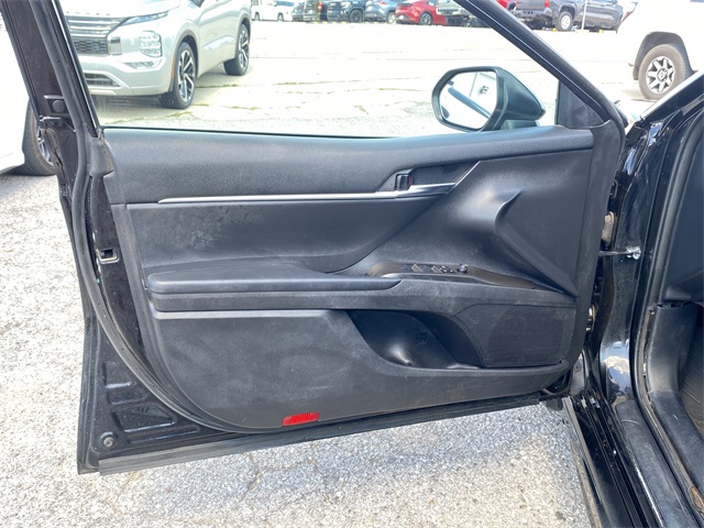 2023 Toyota Camry SE photo 19
