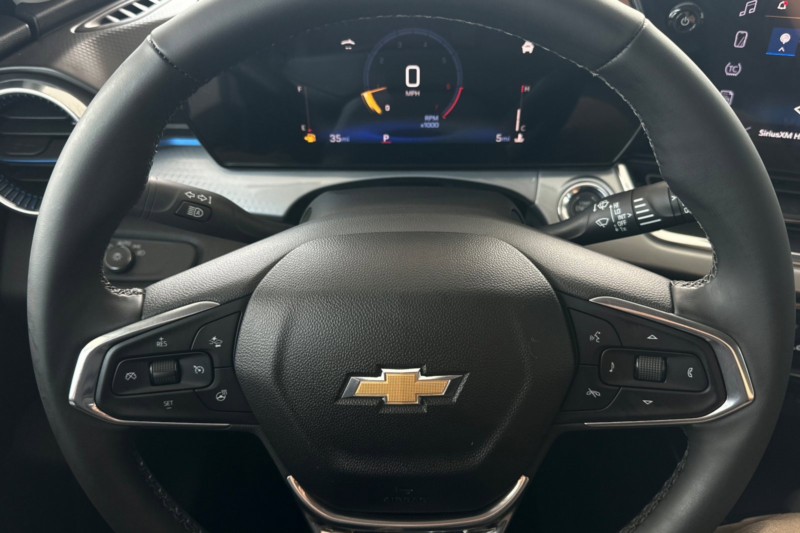 2025 Chevrolet Trax LT photo 23
