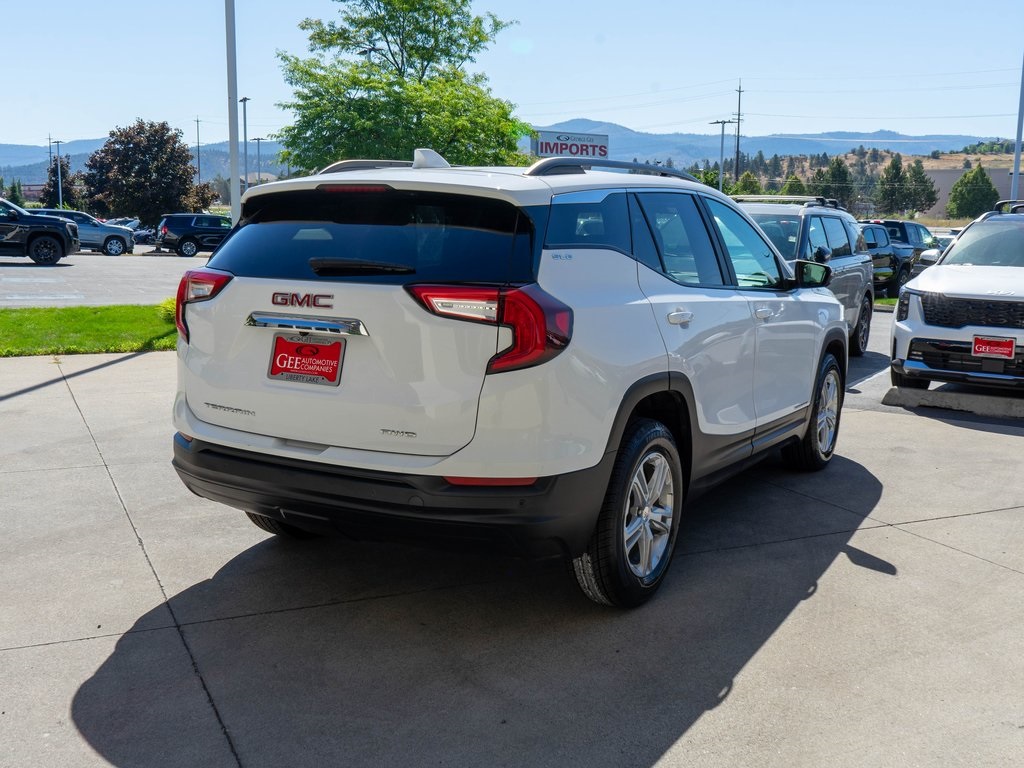2023 Gmc Terrain SLE photo 2