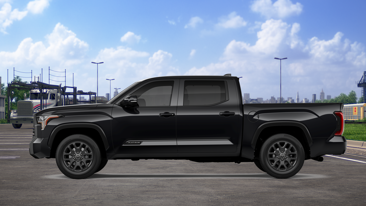 2026 Toyota Tundra Platinum CrewMax photo 4