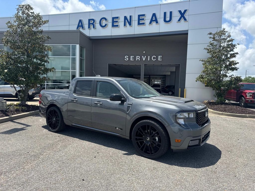 2025 Ford Maverick XLT's photo