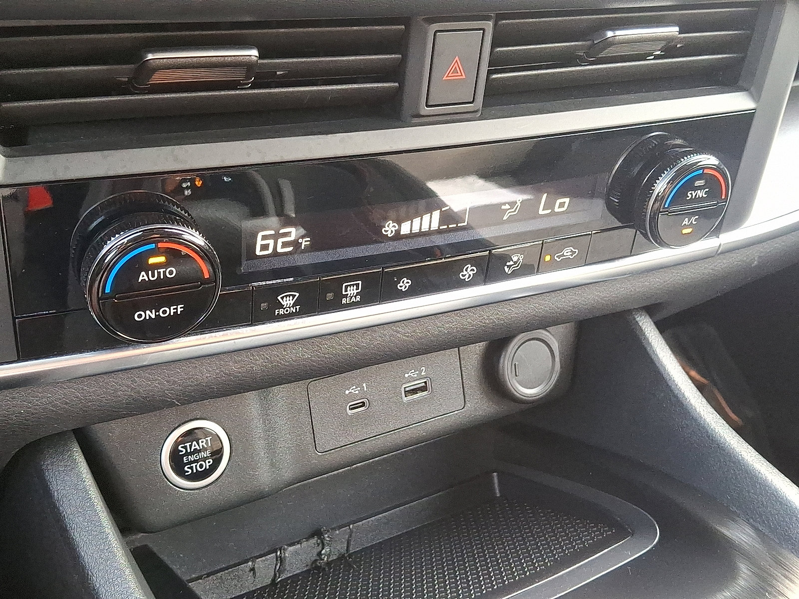 2023 Nissan Rogue SV photo 14