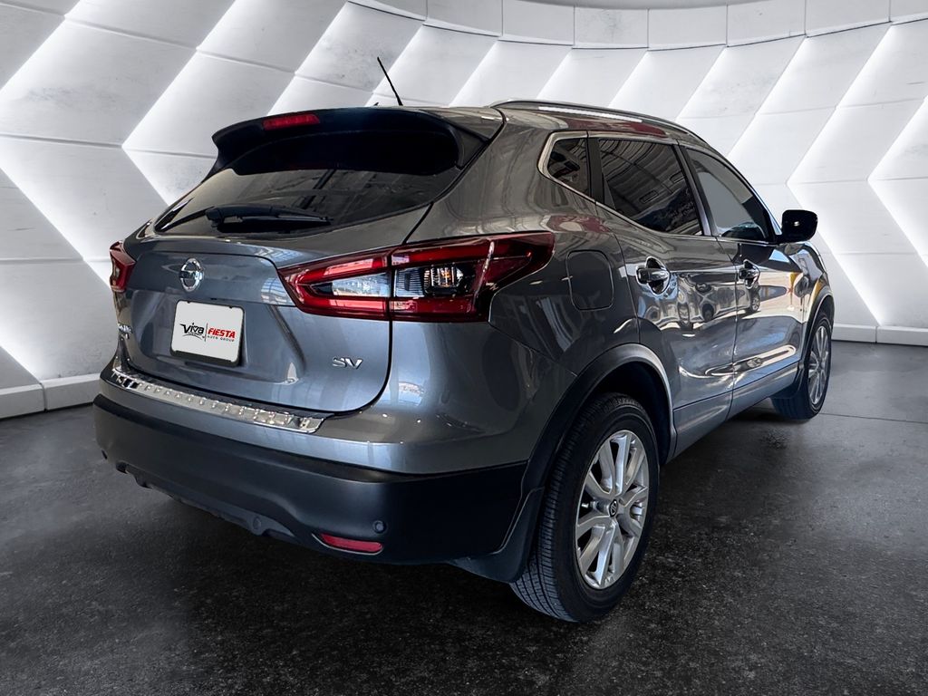 2022 Nissan Rogue Sport SV photo 3