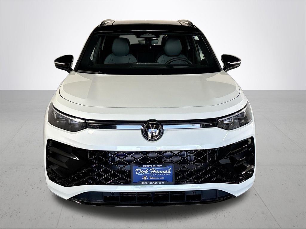 2025 Volkswagen Tiguan SE R-Line Black photo 3