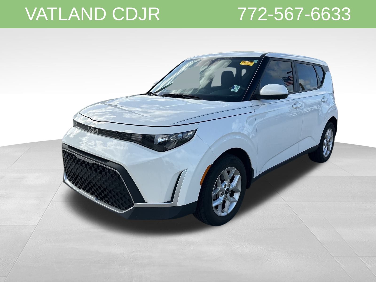 2023 Kia Soul LX photo 3
