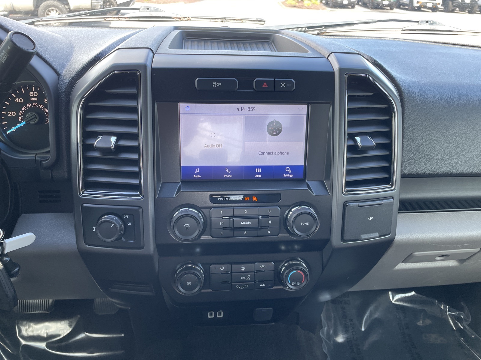 2020 Ford F-150 XLT photo 25