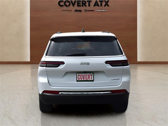 2025 Jeep Grand Cherokee Laredo X photo 4