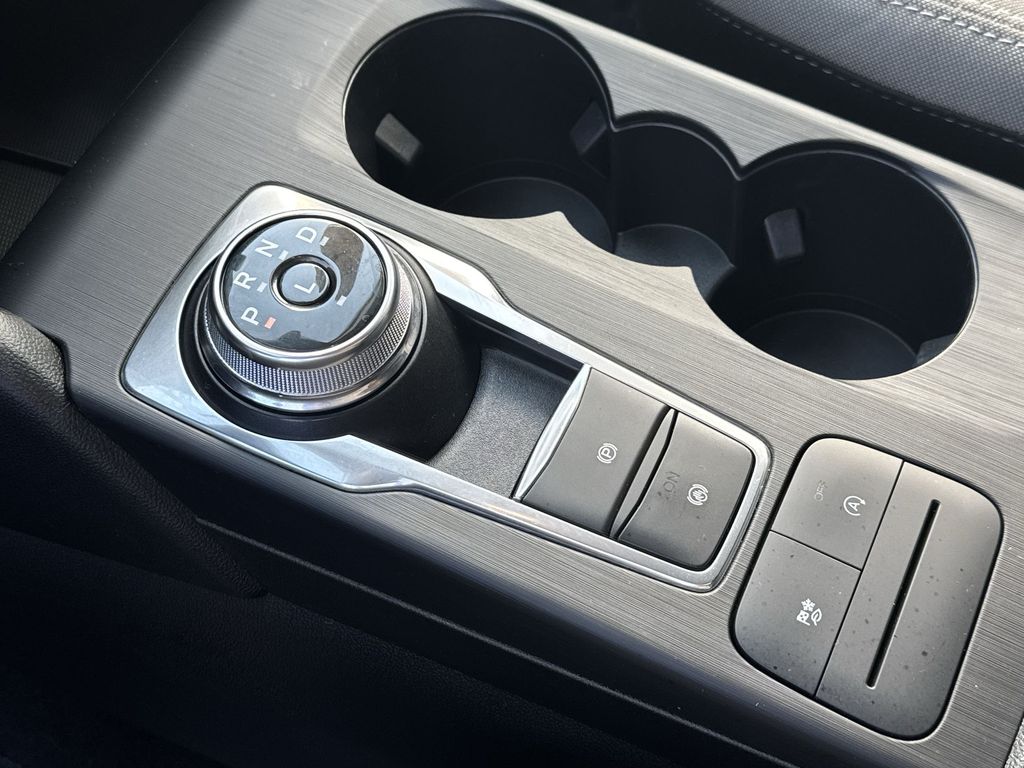 2022 Ford Escape SE photo 21