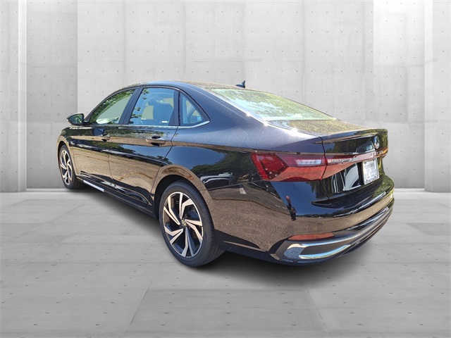 2025 Volkswagen Jetta 1.5T SEL photo 3