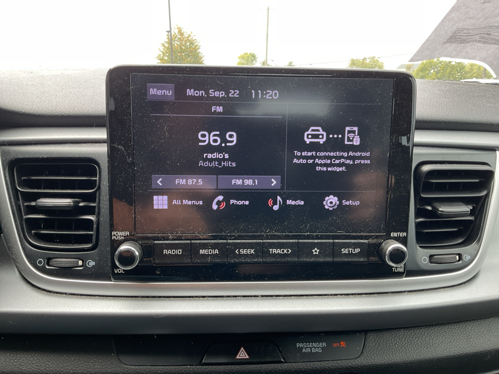 2023 Kia Rio LX photo 11