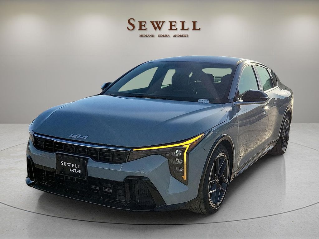 2025 Kia K4 GT-Line's photo