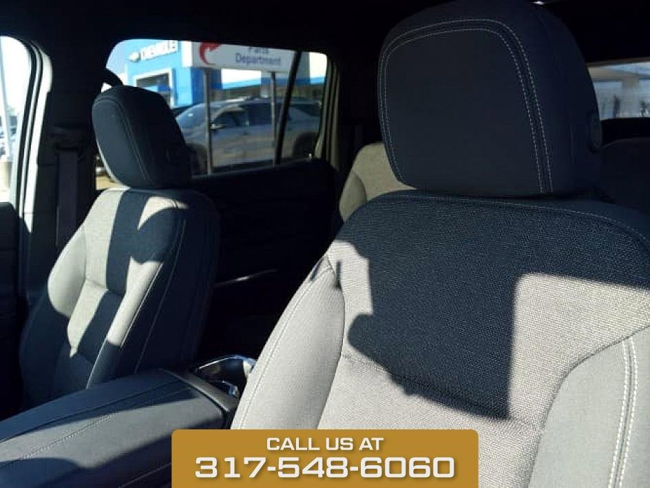 2025 Chevrolet Traverse photo 16
