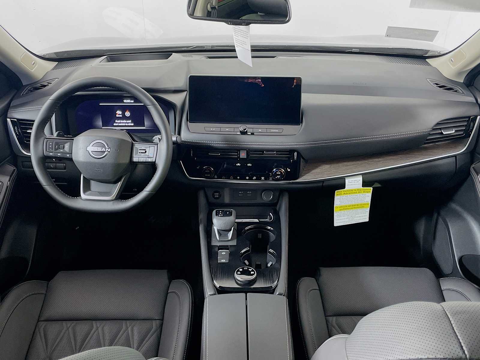 2026 Nissan Rogue Platinum photo 3