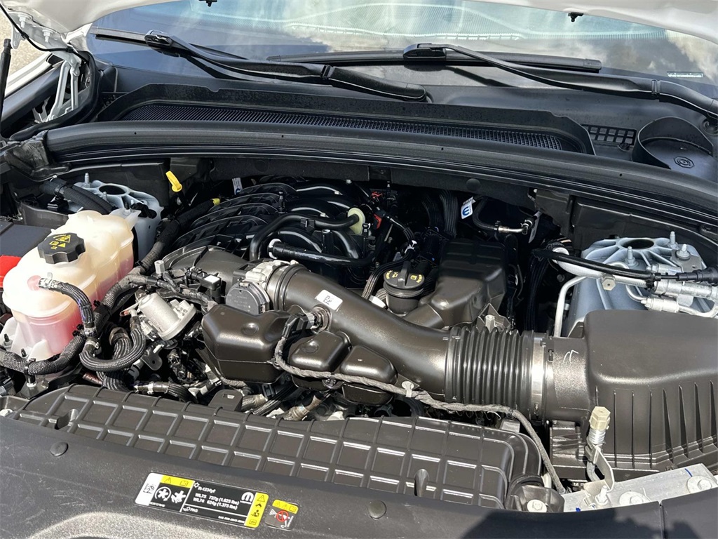 2024 Jeep Grand Cherokee Altitude photo 11