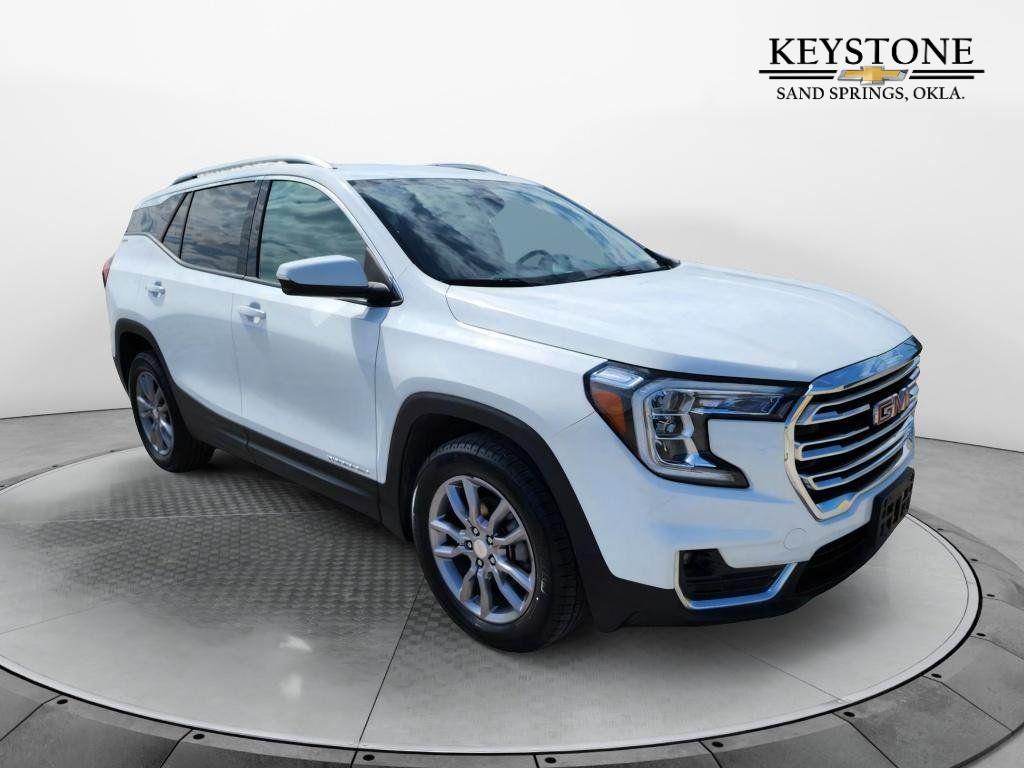 2024 GMC Terrain SLT's photo