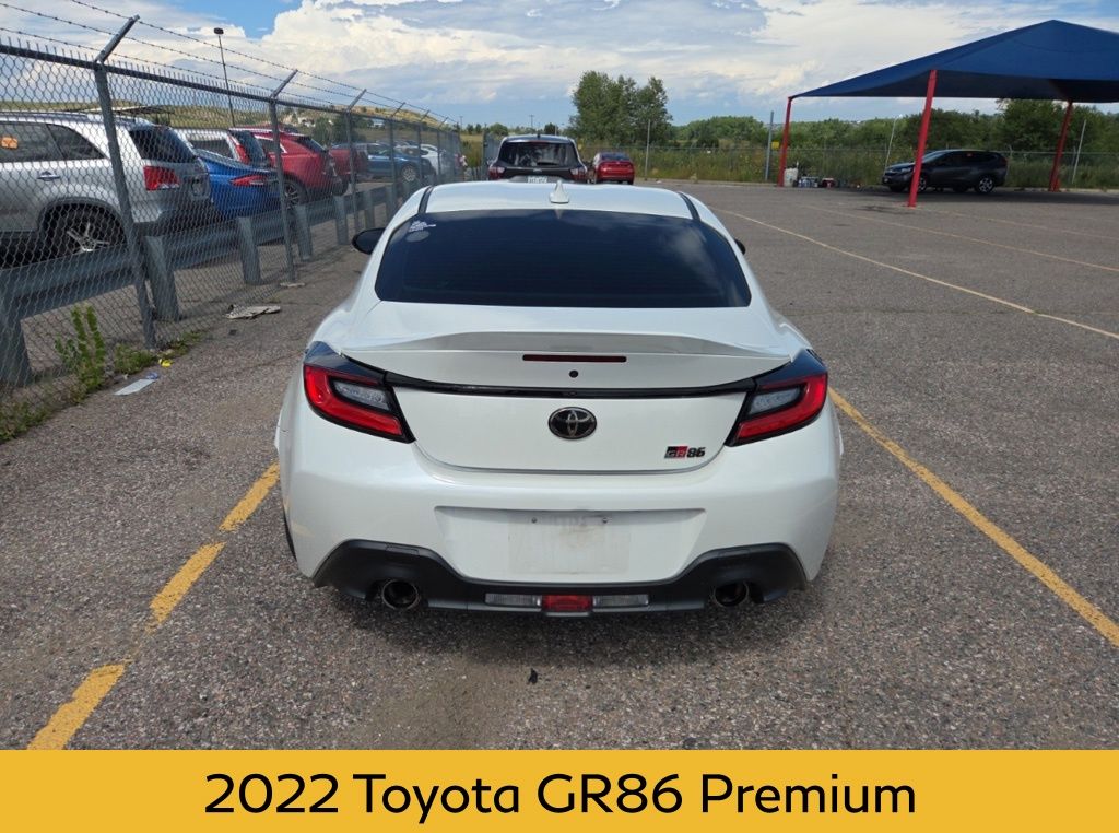 2022 Toyota GR86 Premium photo 2