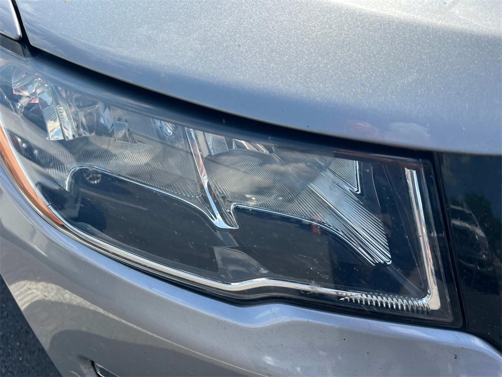 2021 Jeep Compass Latitude photo 6